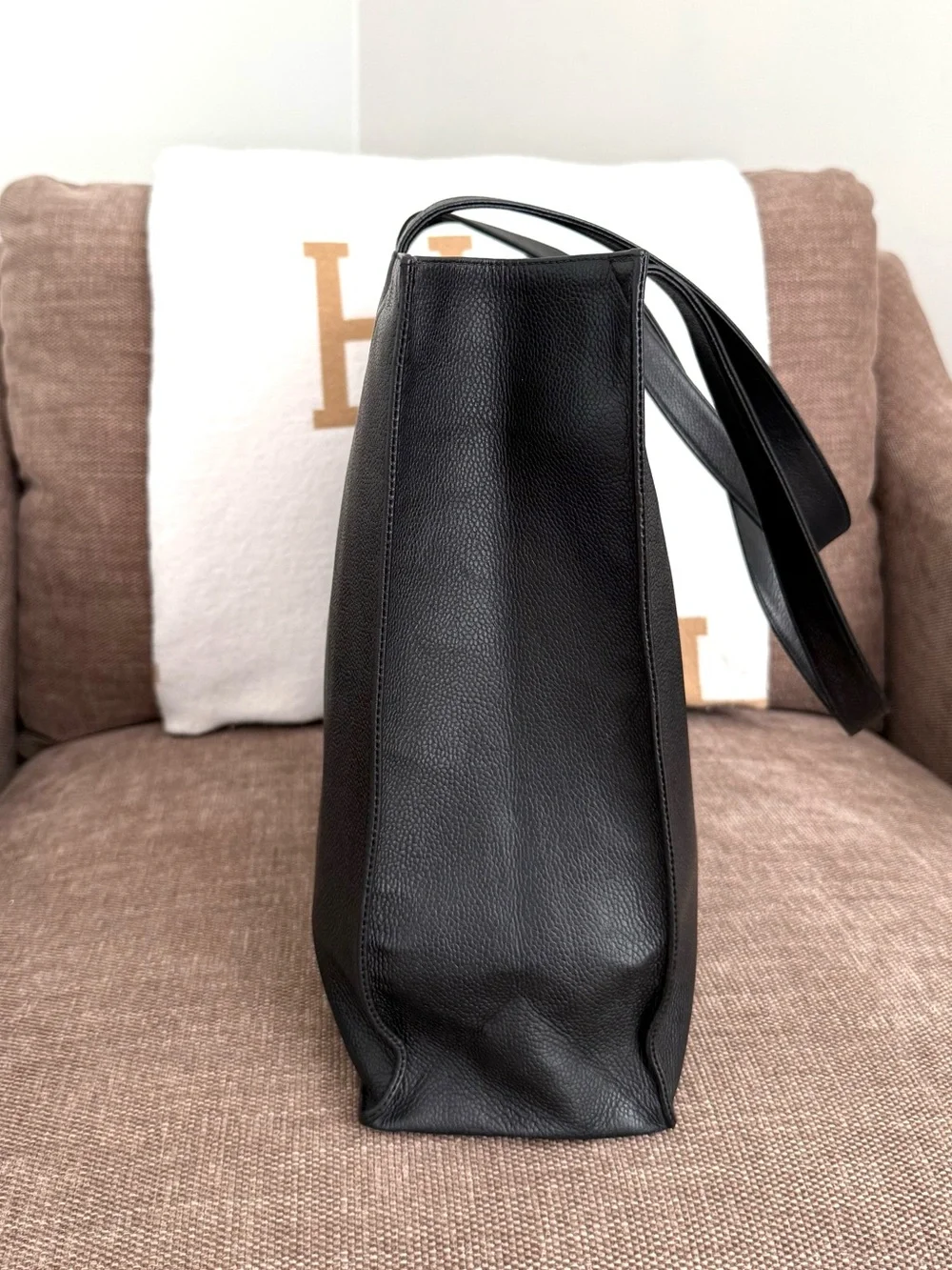 CHANEL authentic black caviar leather large tote bag gold CC
